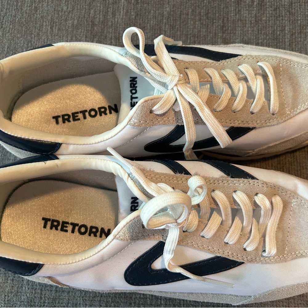 Tretorn sneaker like new
